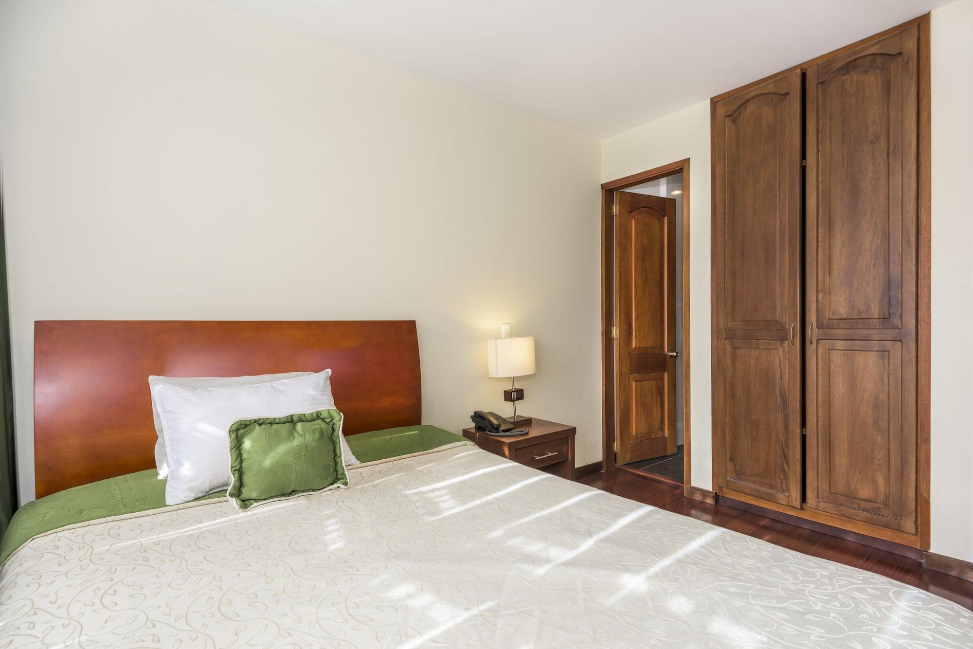 Hotel Portofino Богота Экстерьер фото